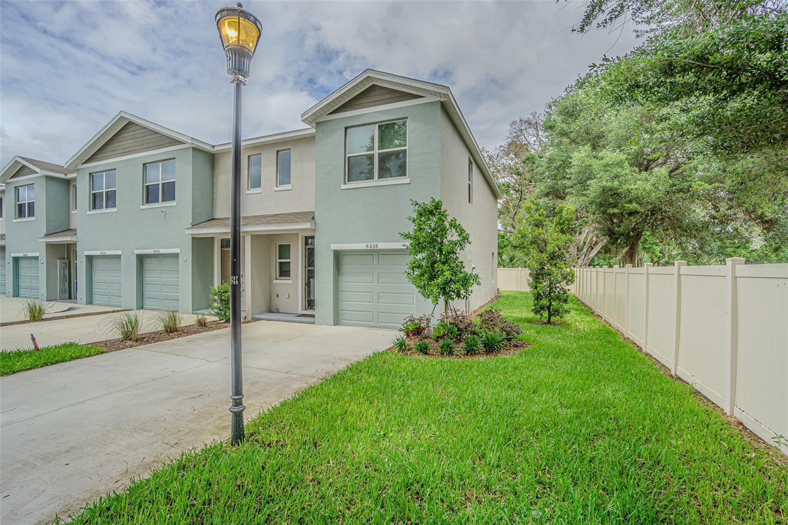 6358 Sophie Oaks CT
