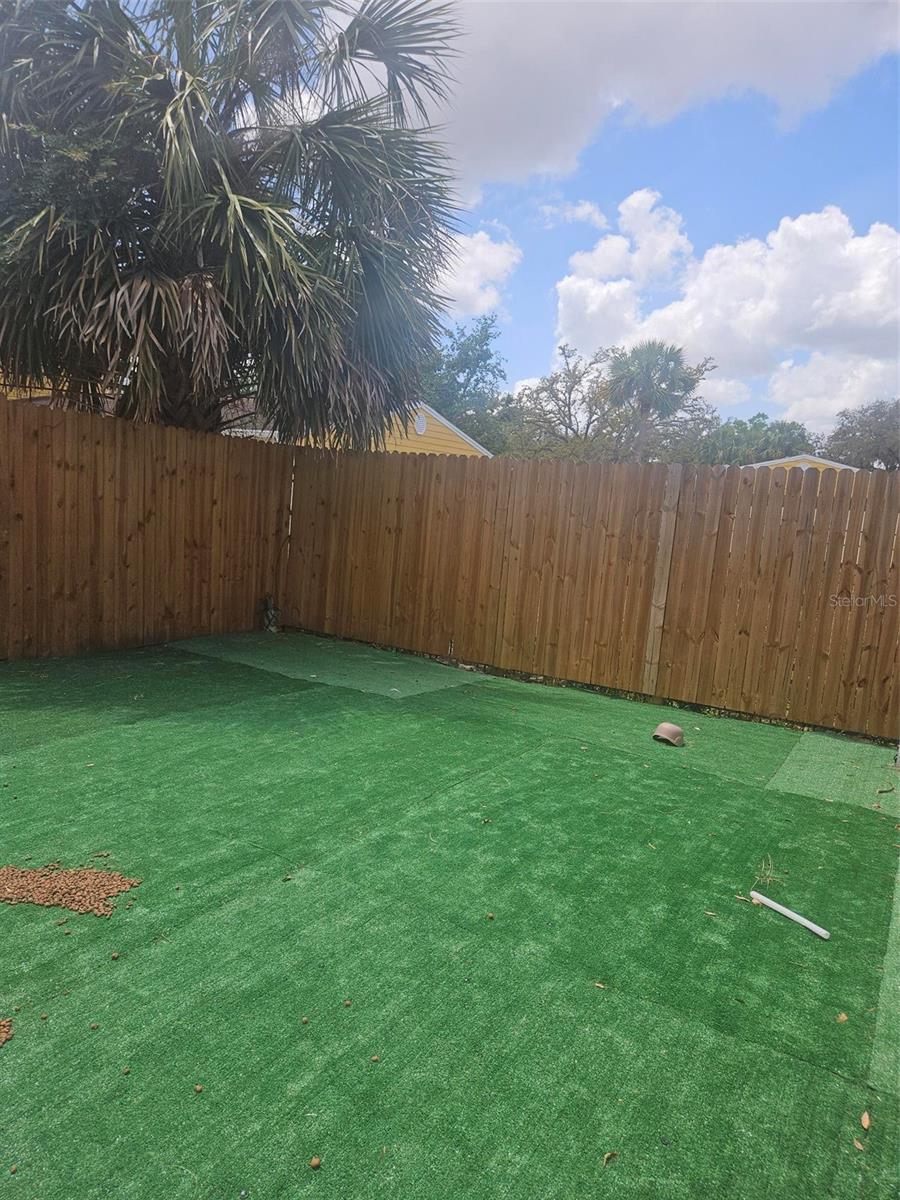 5134 Tennis Court Cir