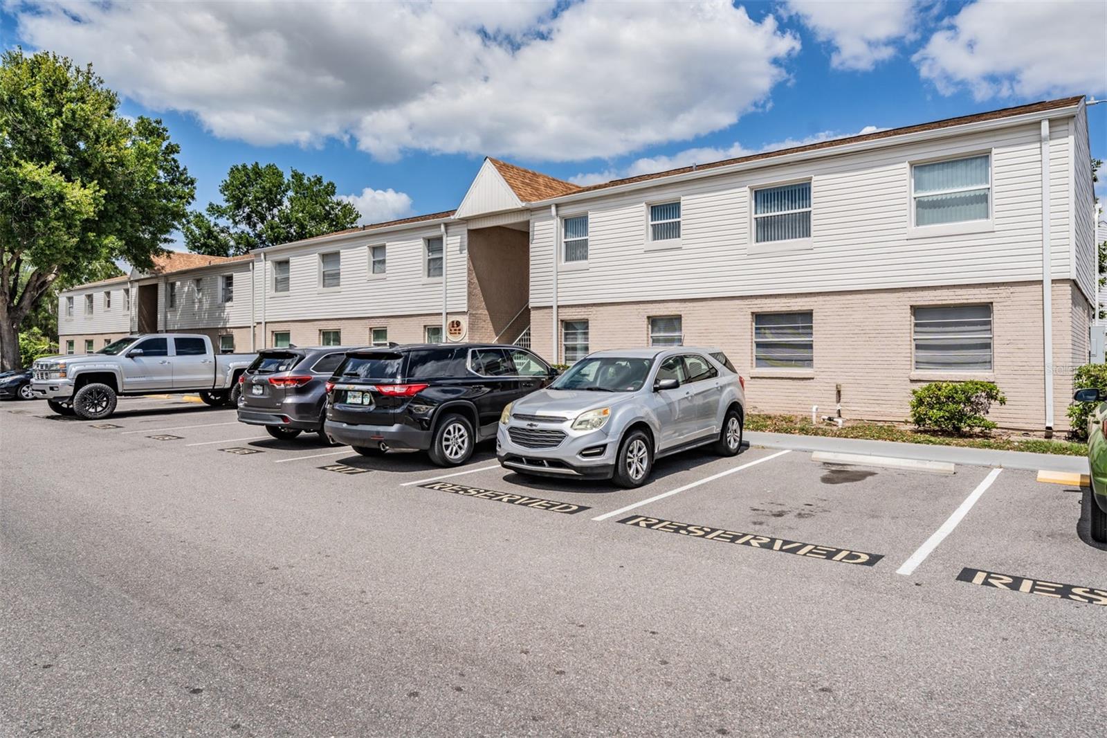 7210 N Manhattan Ave #1913