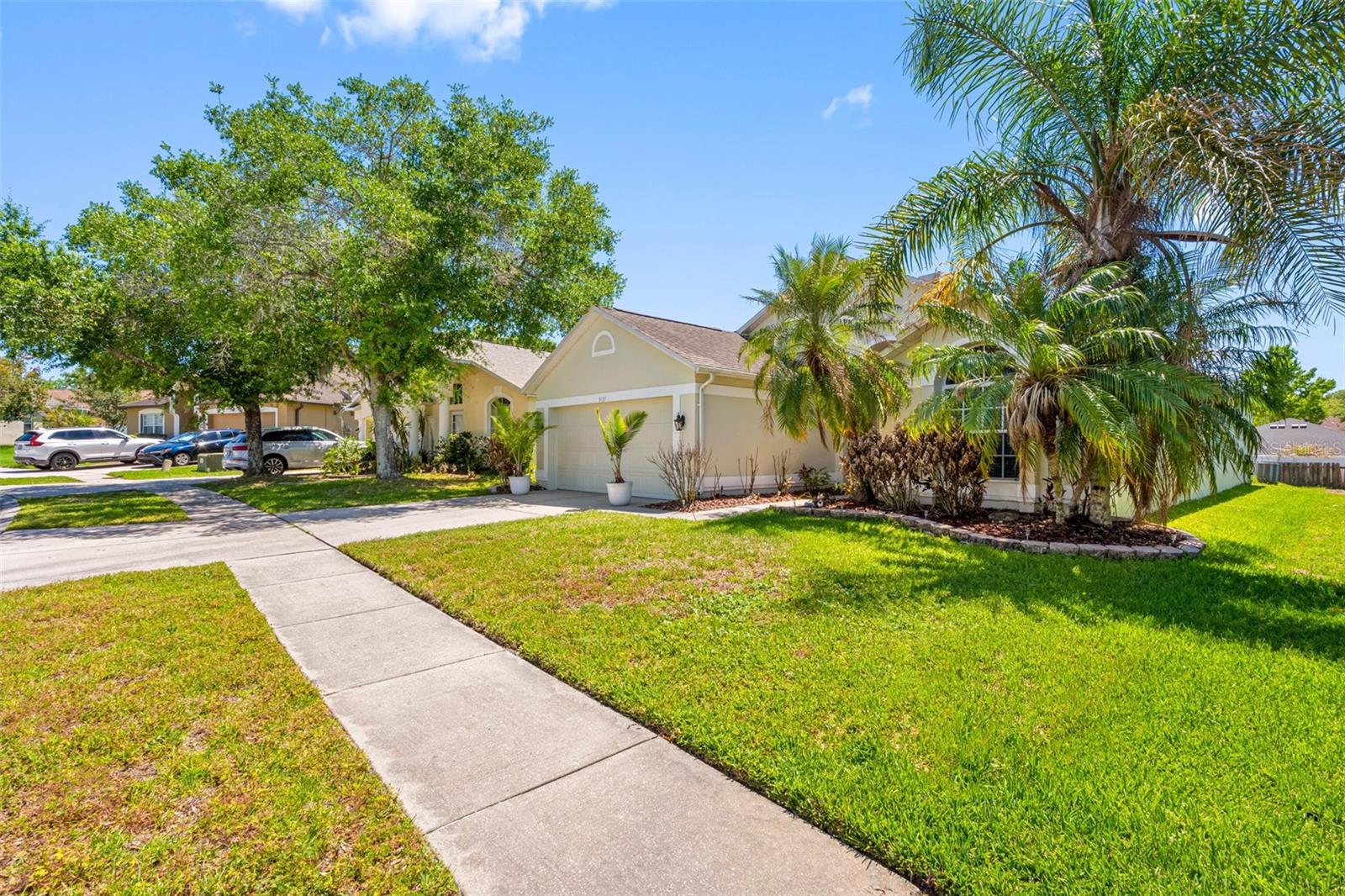 3137 Castle Rock Cir
