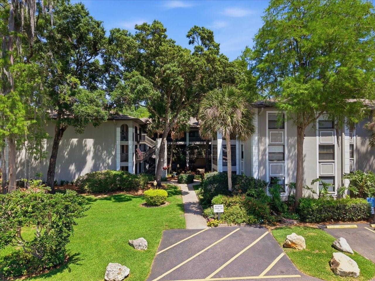 3399 Mermoor Dr #101