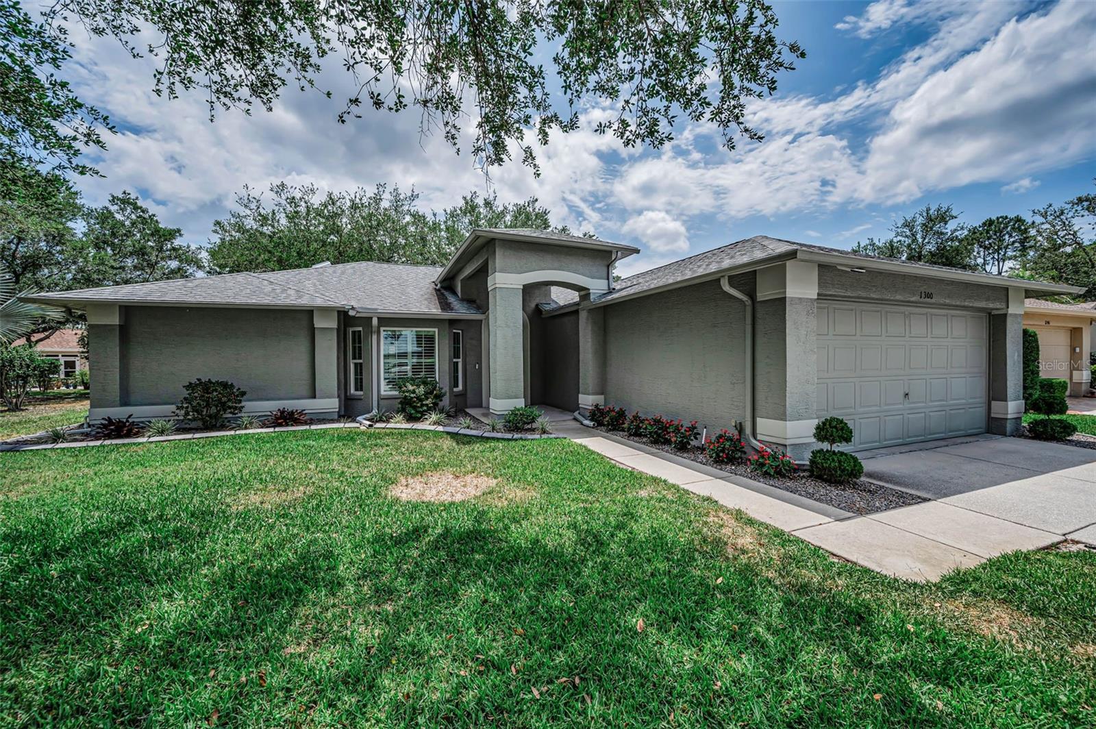 1300 Fallowfield Dr