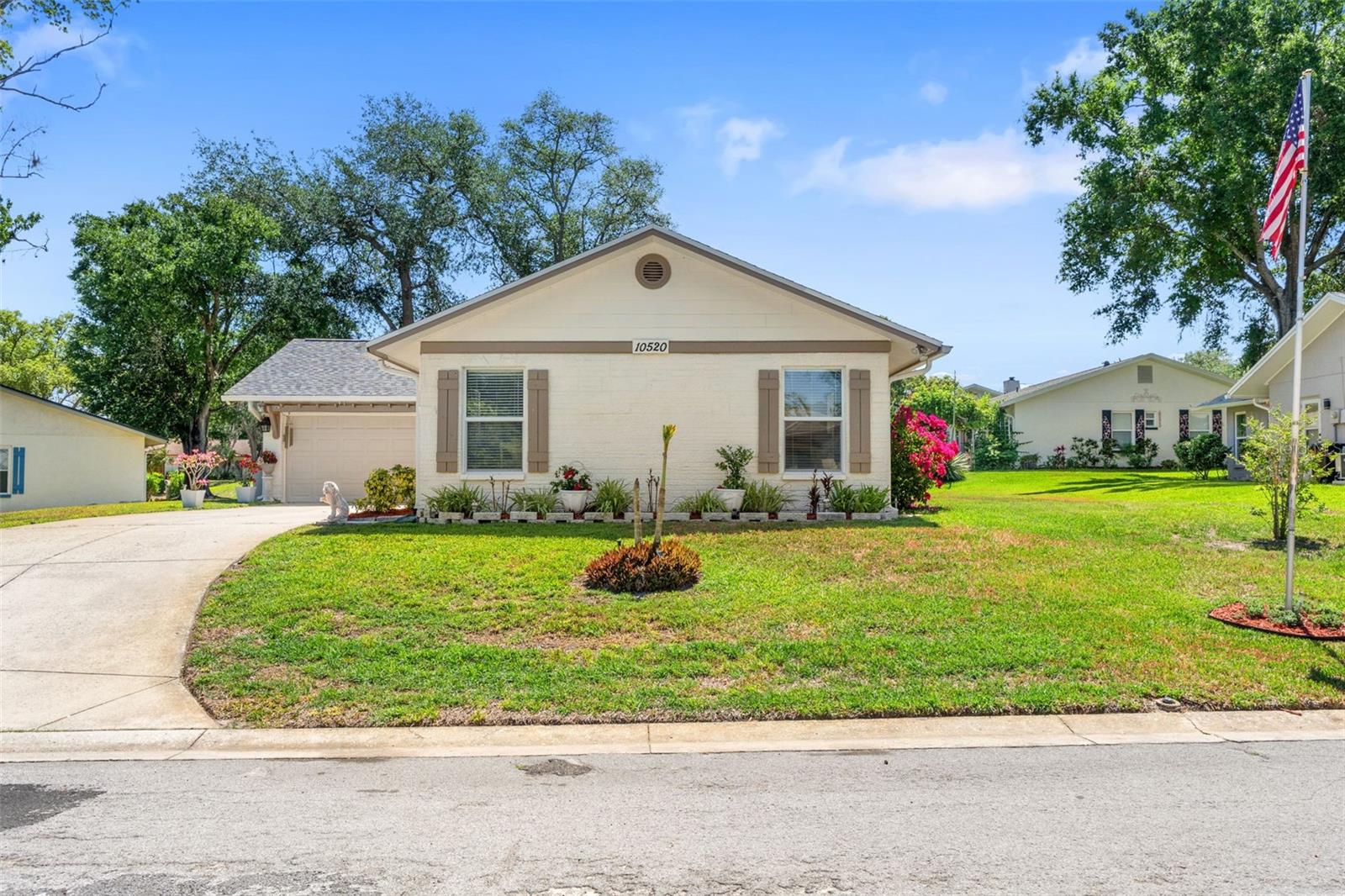 10520 Springwood Dr