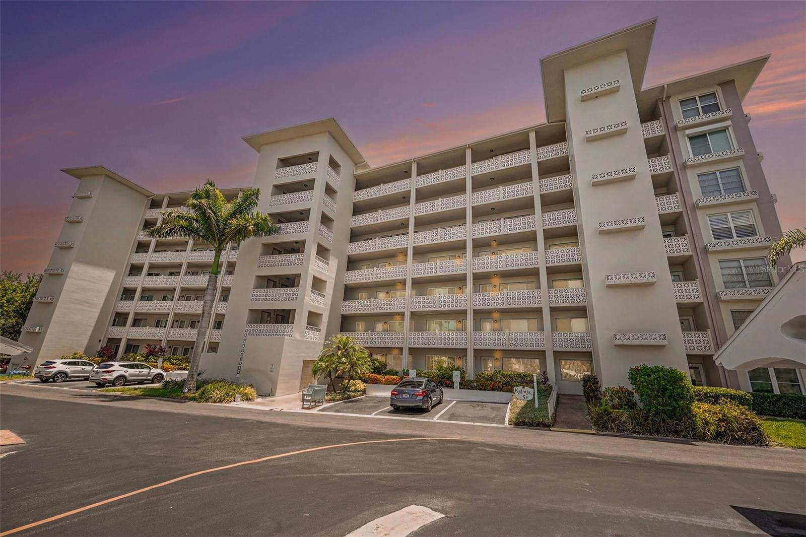 1235 S Highland Ave #5-703