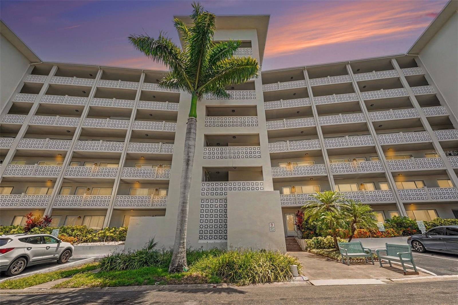 1235 S Highland Ave #5-703