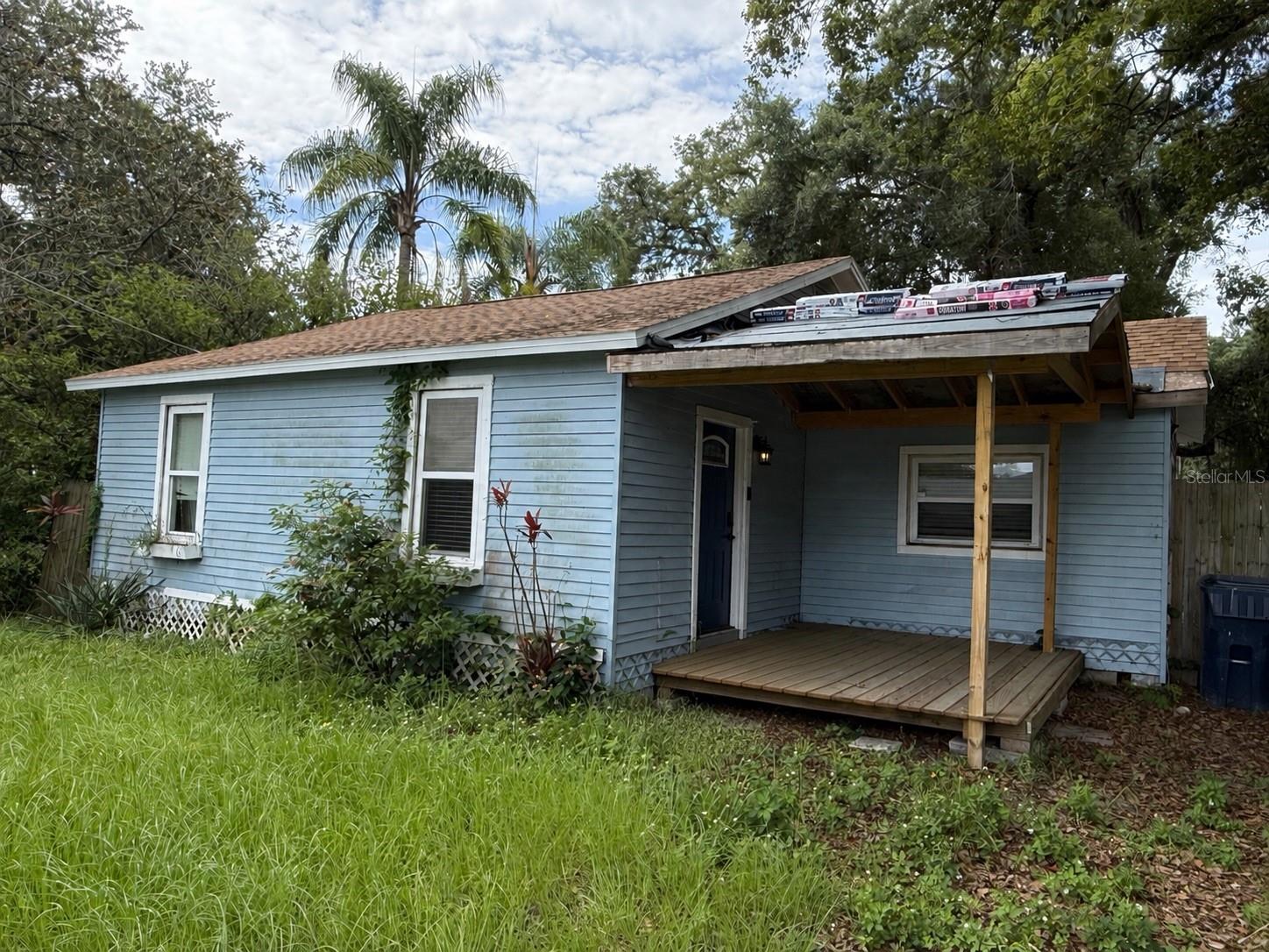 1311 E Sligh Ave