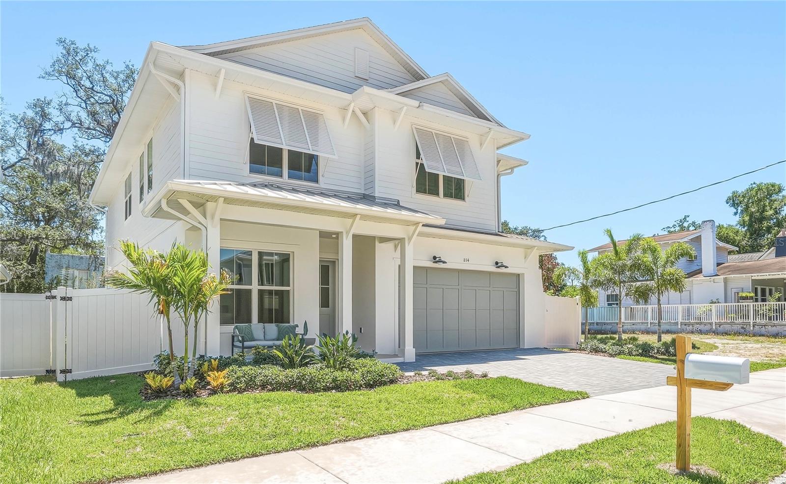 814 W Amelia Ave