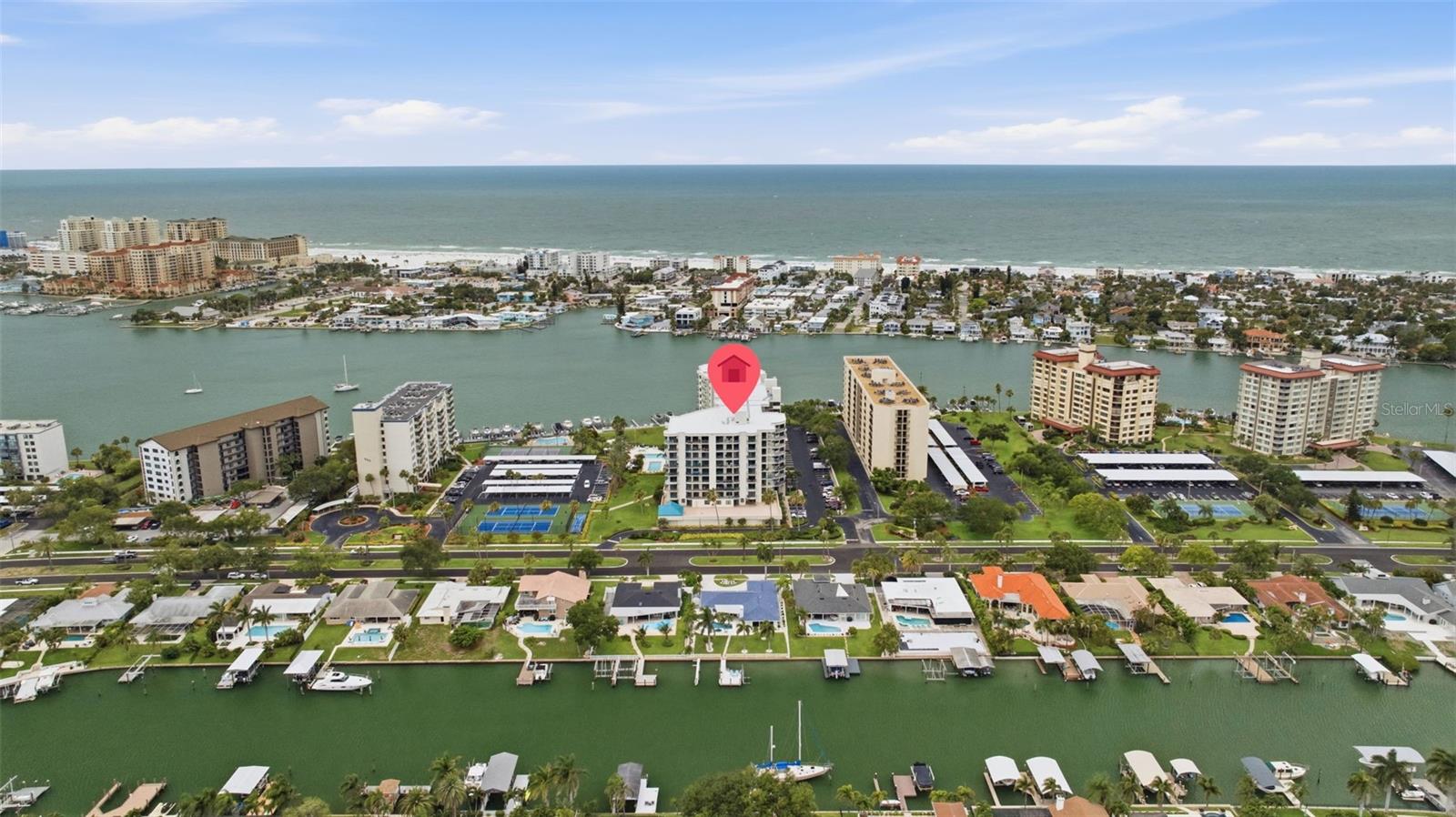670 Island Way #807