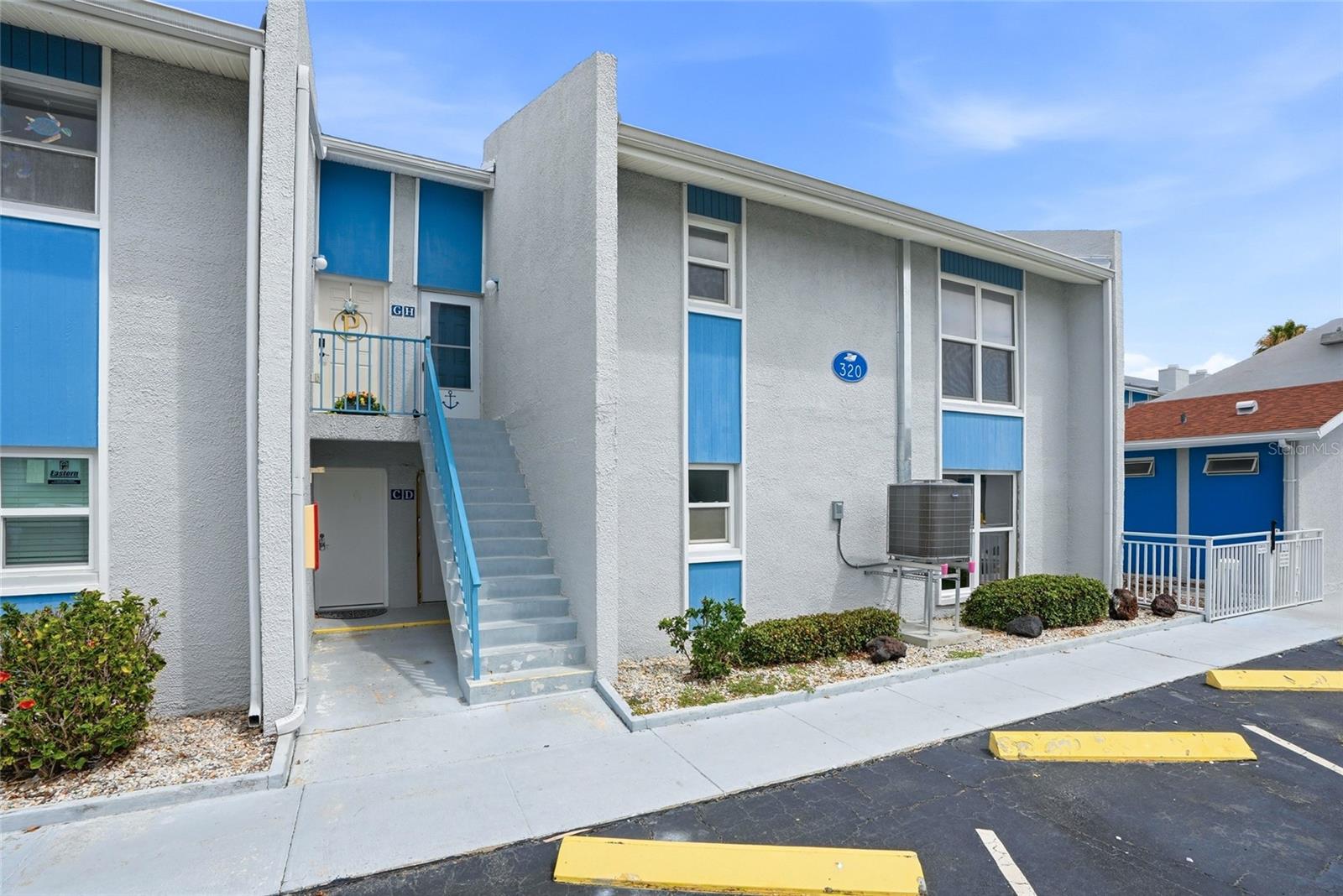 320 Medallion Blvd #H