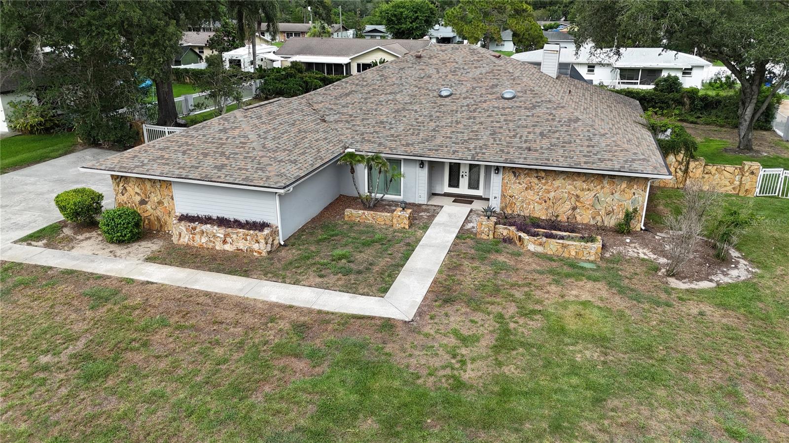 1009 Morfield Ln