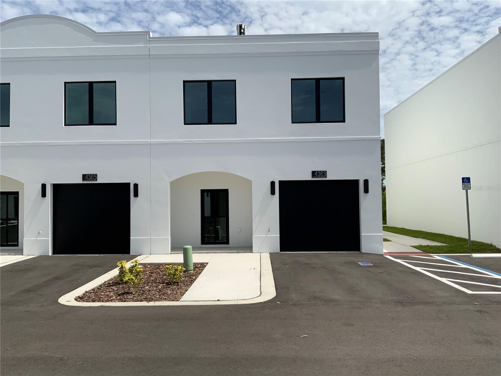 4363 Cambio Gardens CT
