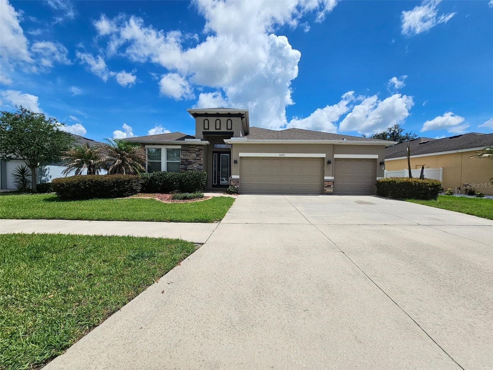 2229 Valterra Vista Way