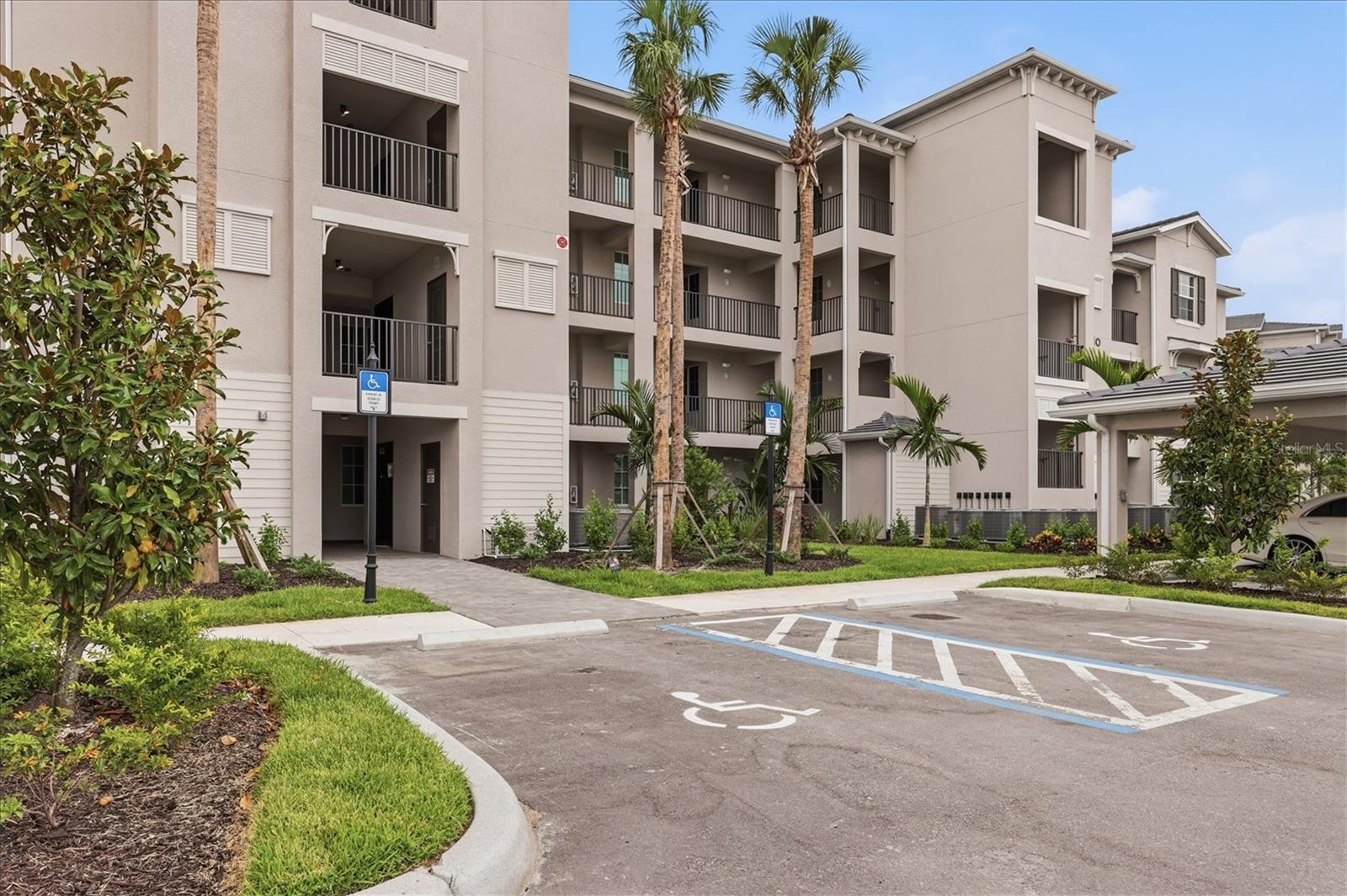 19140 Scallop Loop #102