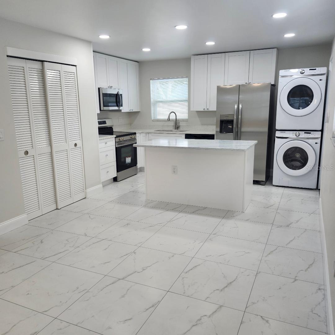 15406 Avalon Ave #4