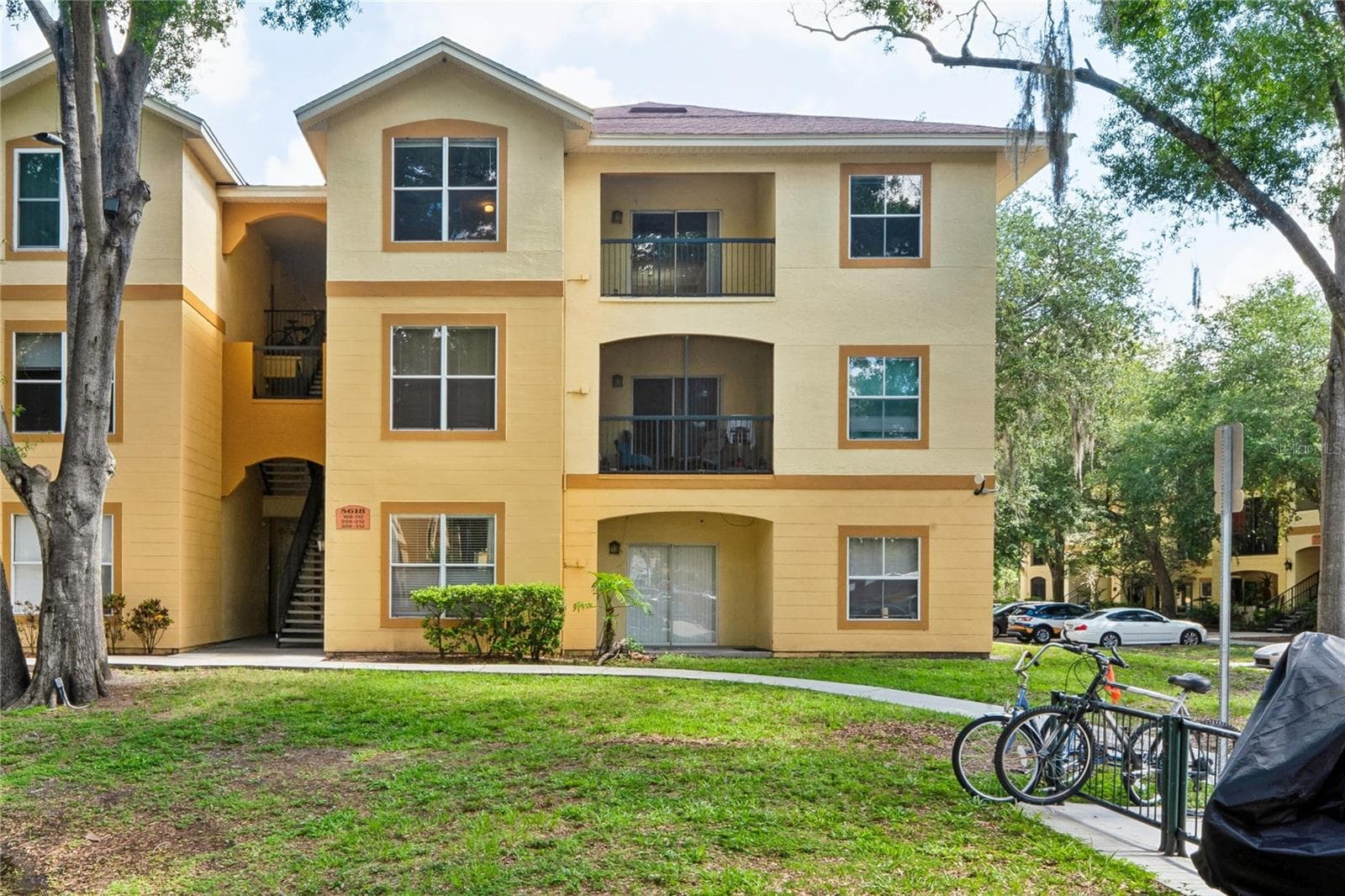 5618 Pinnacle Heights Cir #312