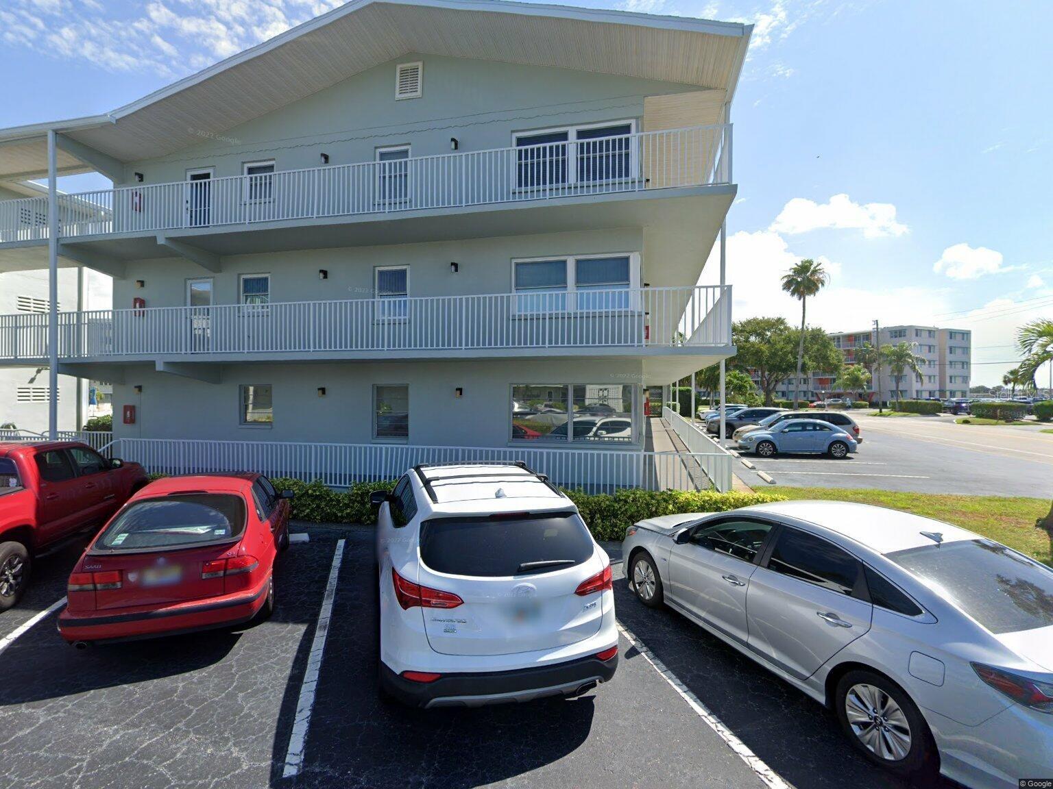 1898 Shore Dr S #318