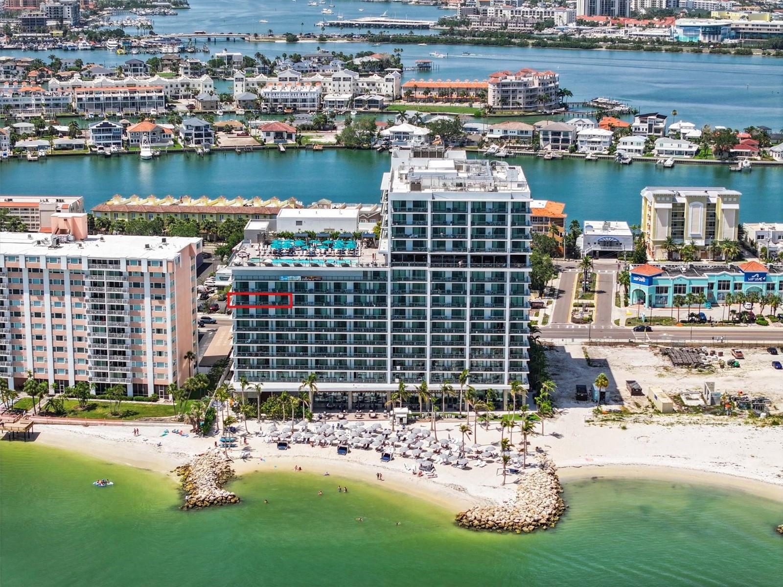 691 S Gulfview Blvd #815