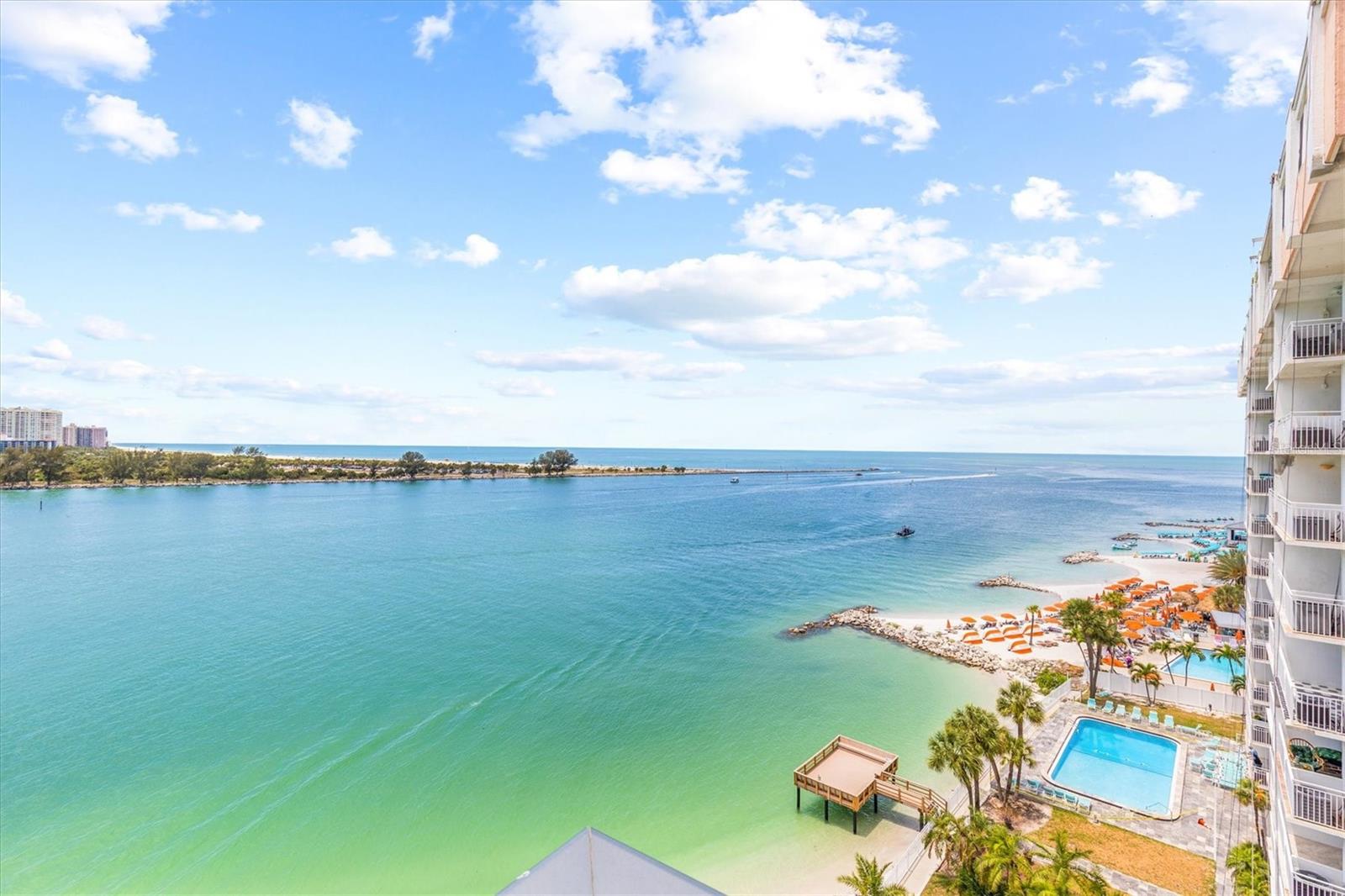691 S Gulfview Blvd #815
