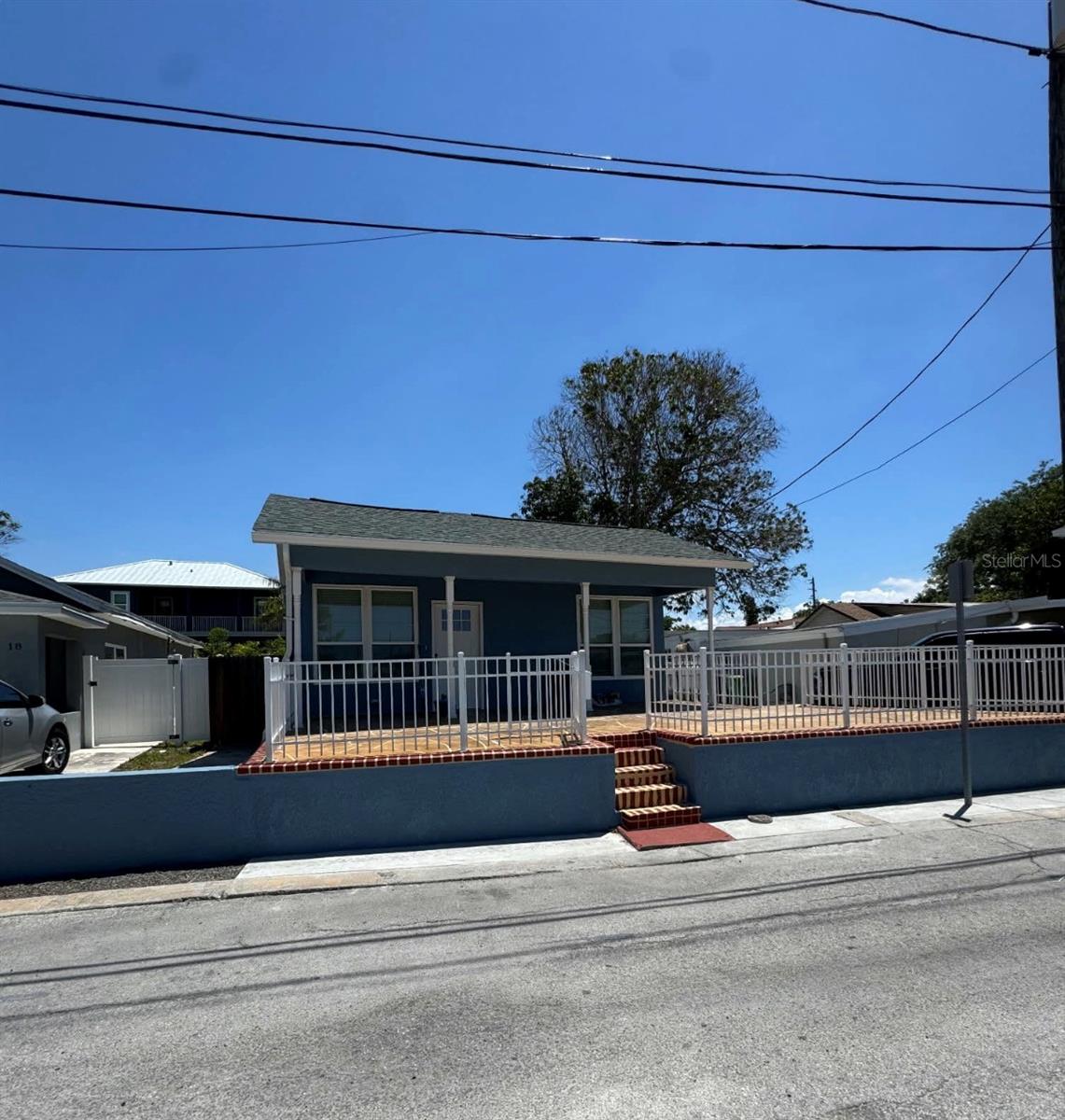 14 MILL St