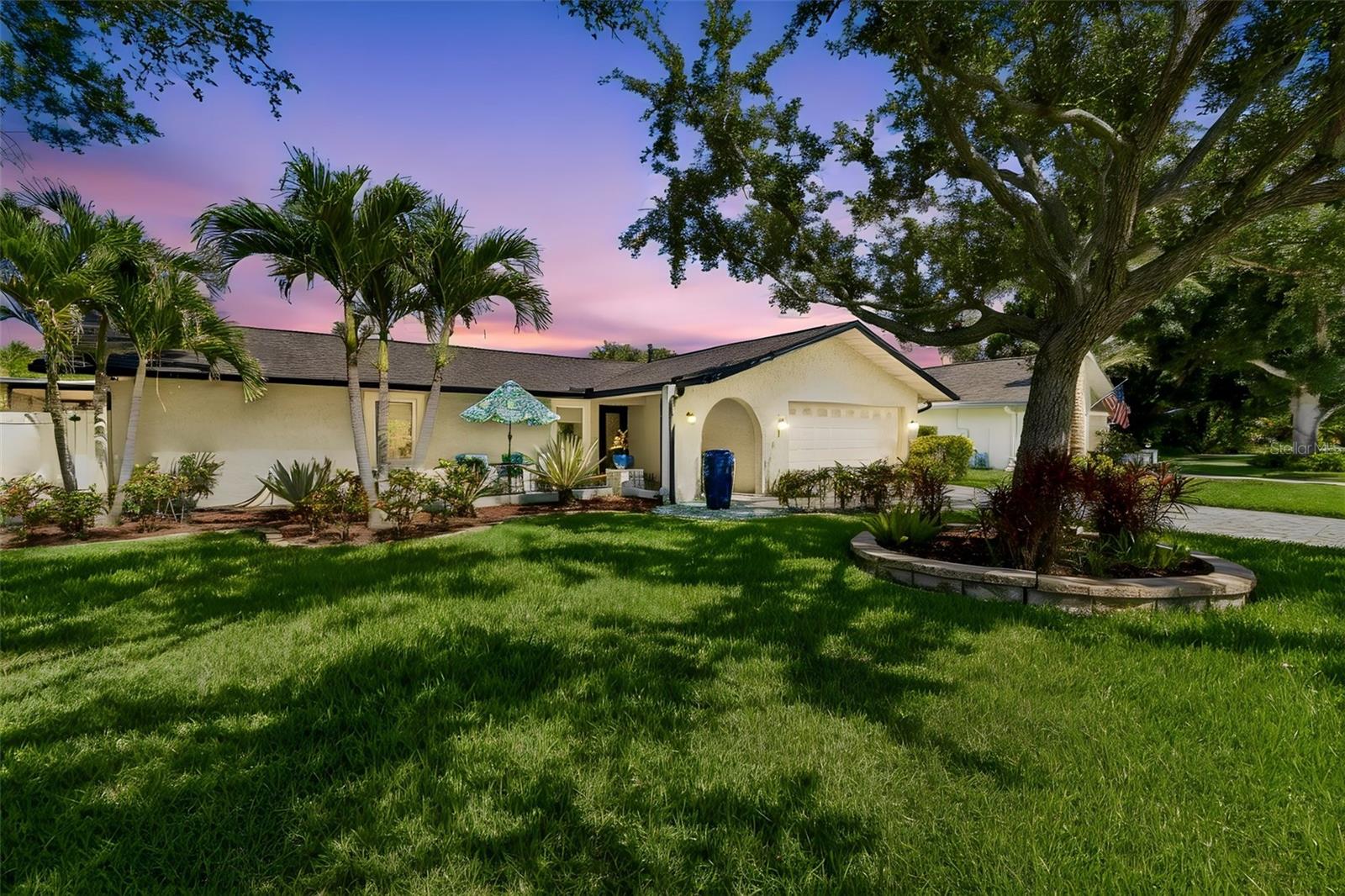 725 Del Oro Dr