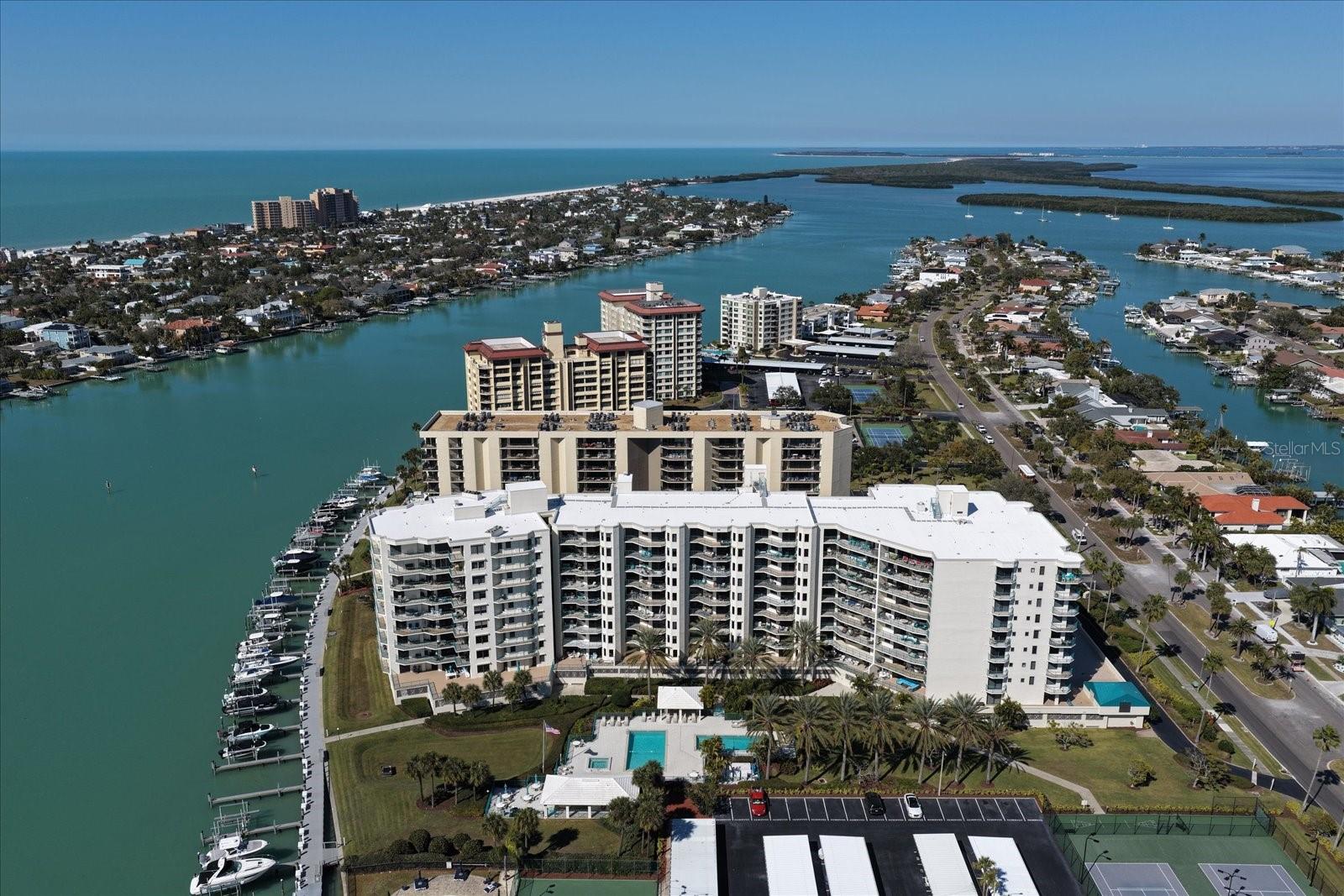 670 Island Way #304
