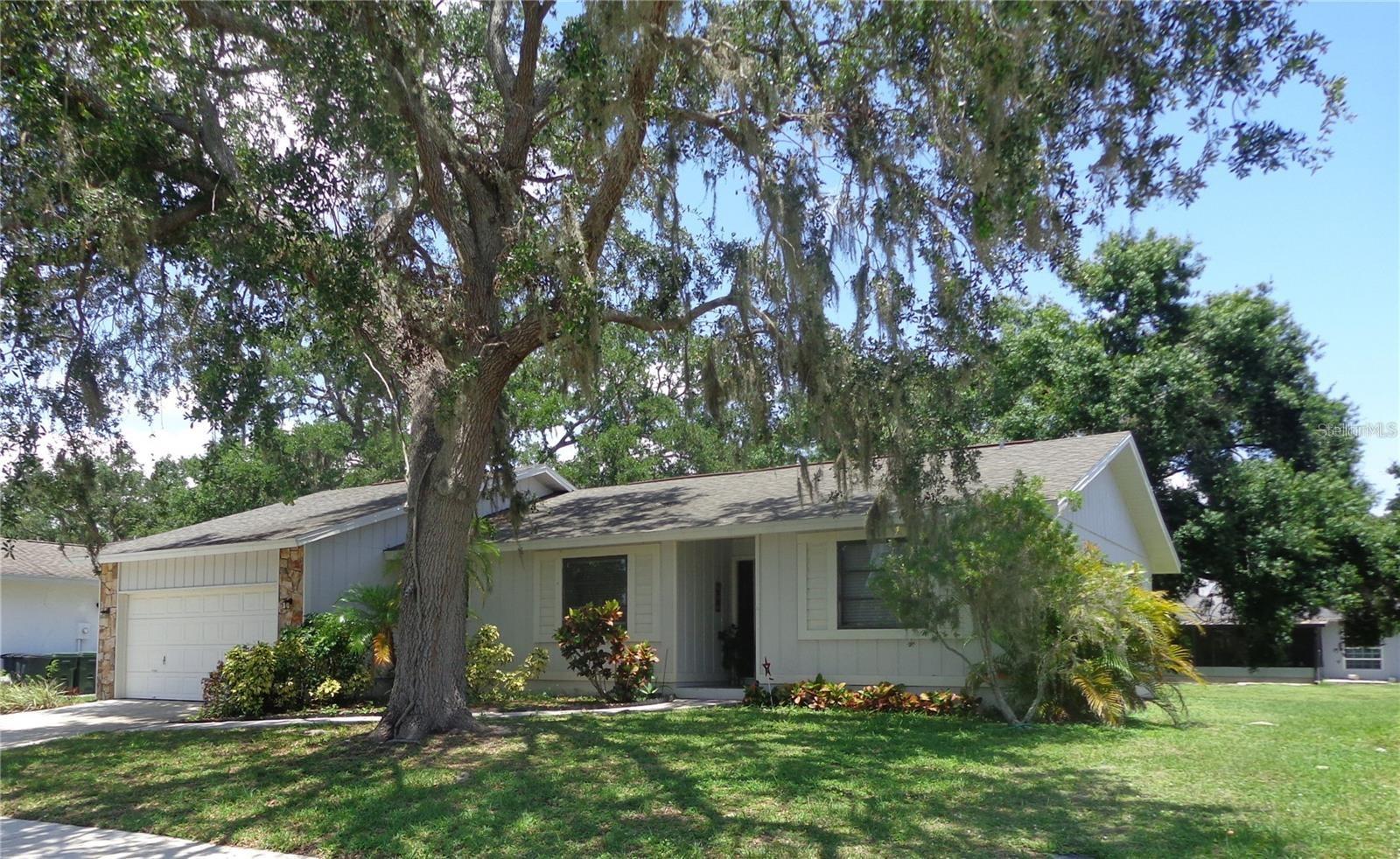 2475 Wood Oak Dr