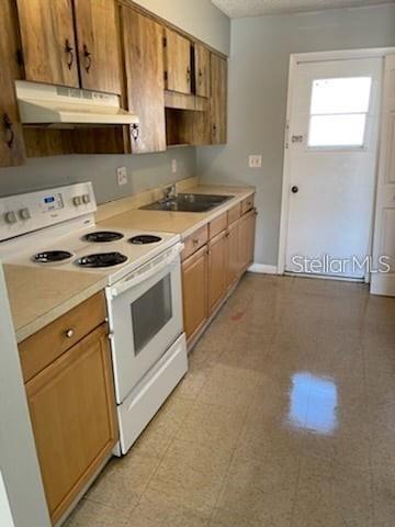 2830 Skyview Dr