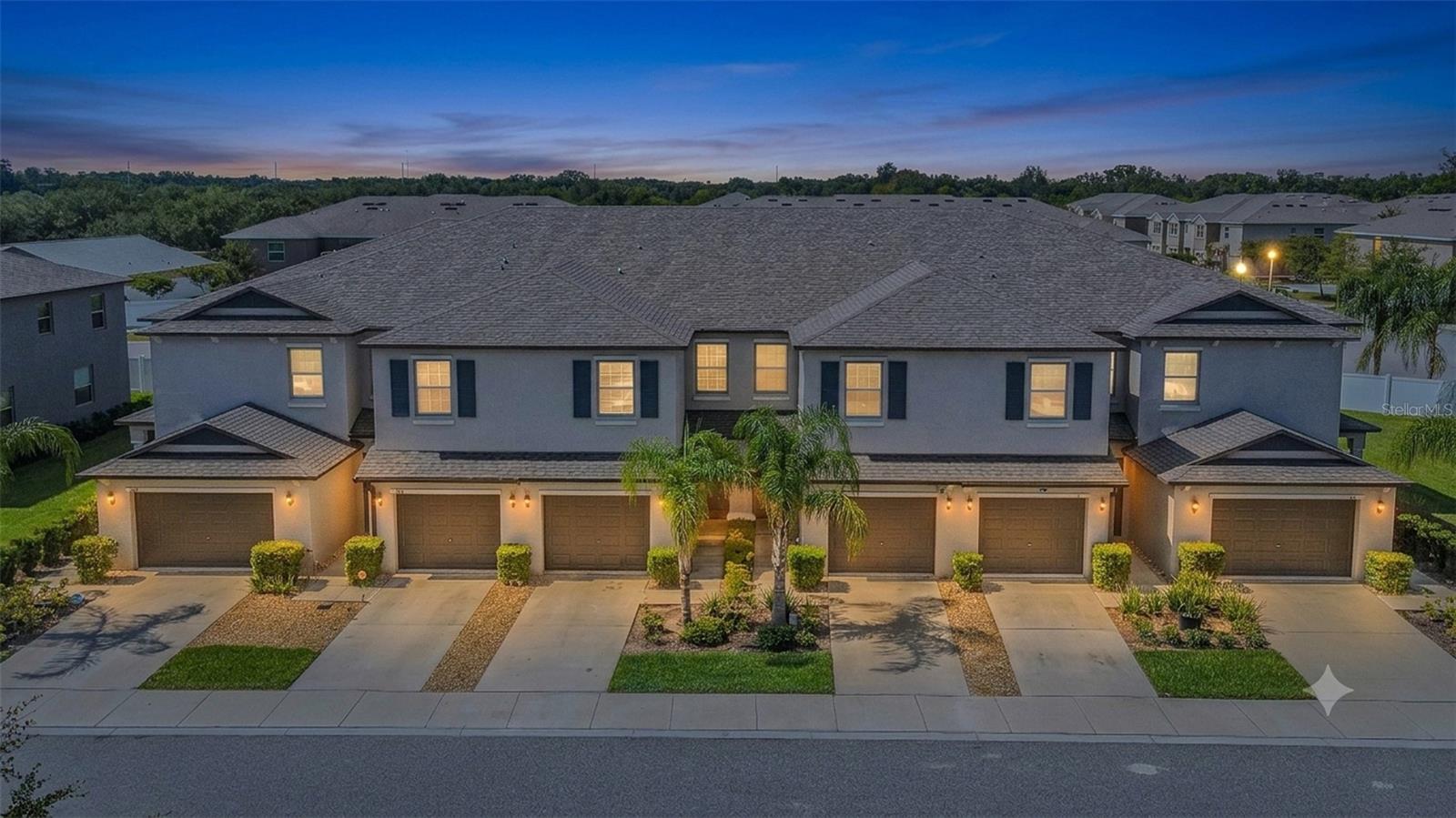 817 Royal Empress Dr