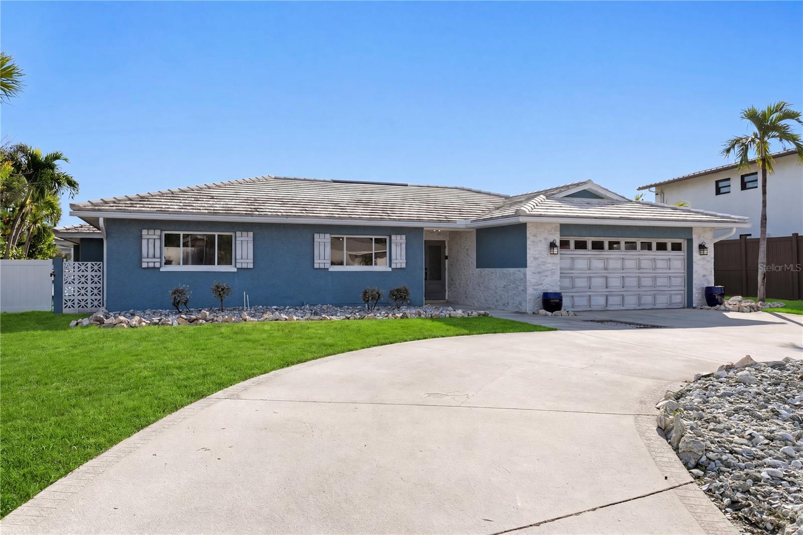 10038 S Yacht Club Dr