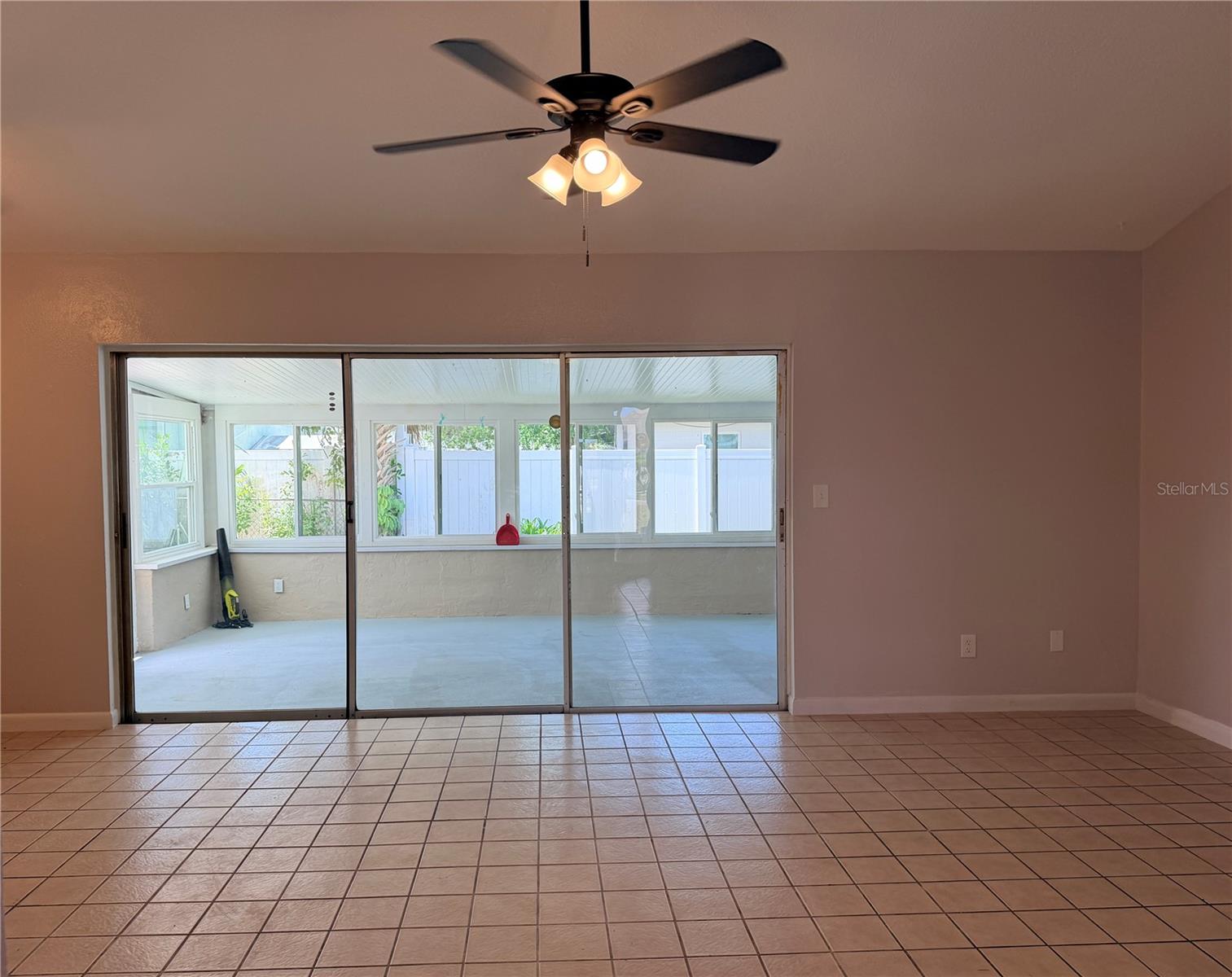 208 Flamingo Dr
