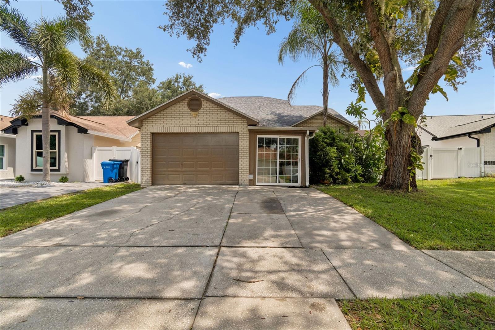 5485 Friarsway Dr