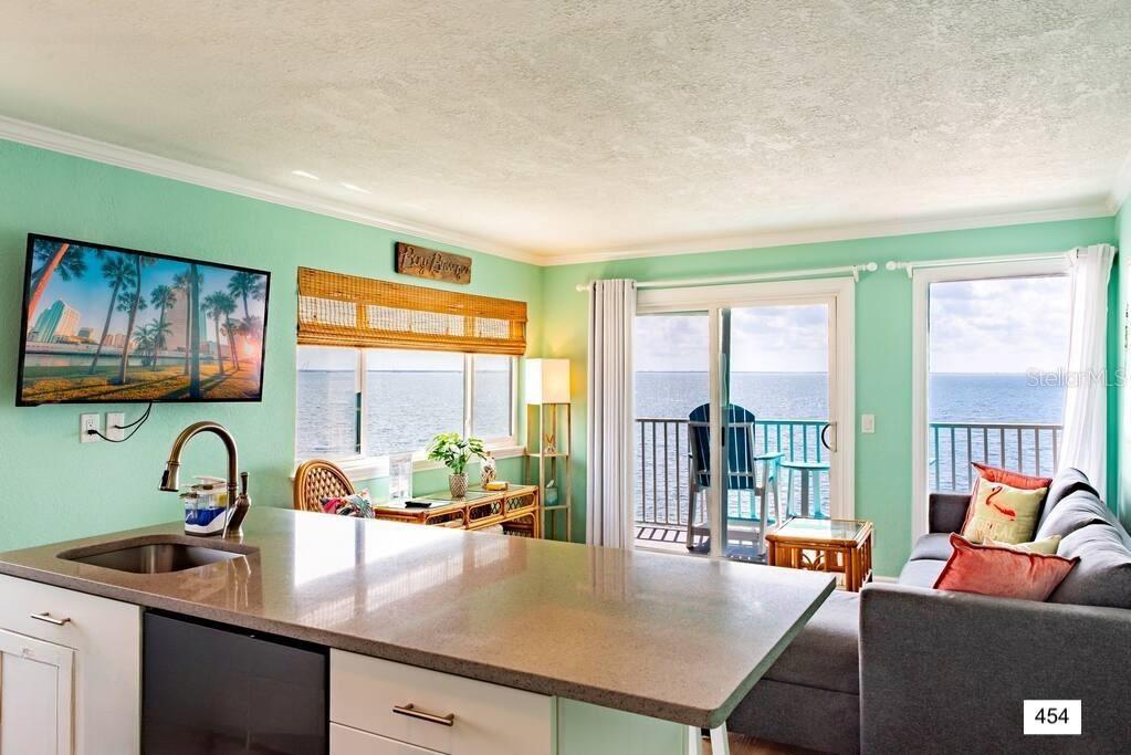 2506 N Rocky Point Dr #454