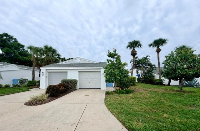 950 Waterside Ln