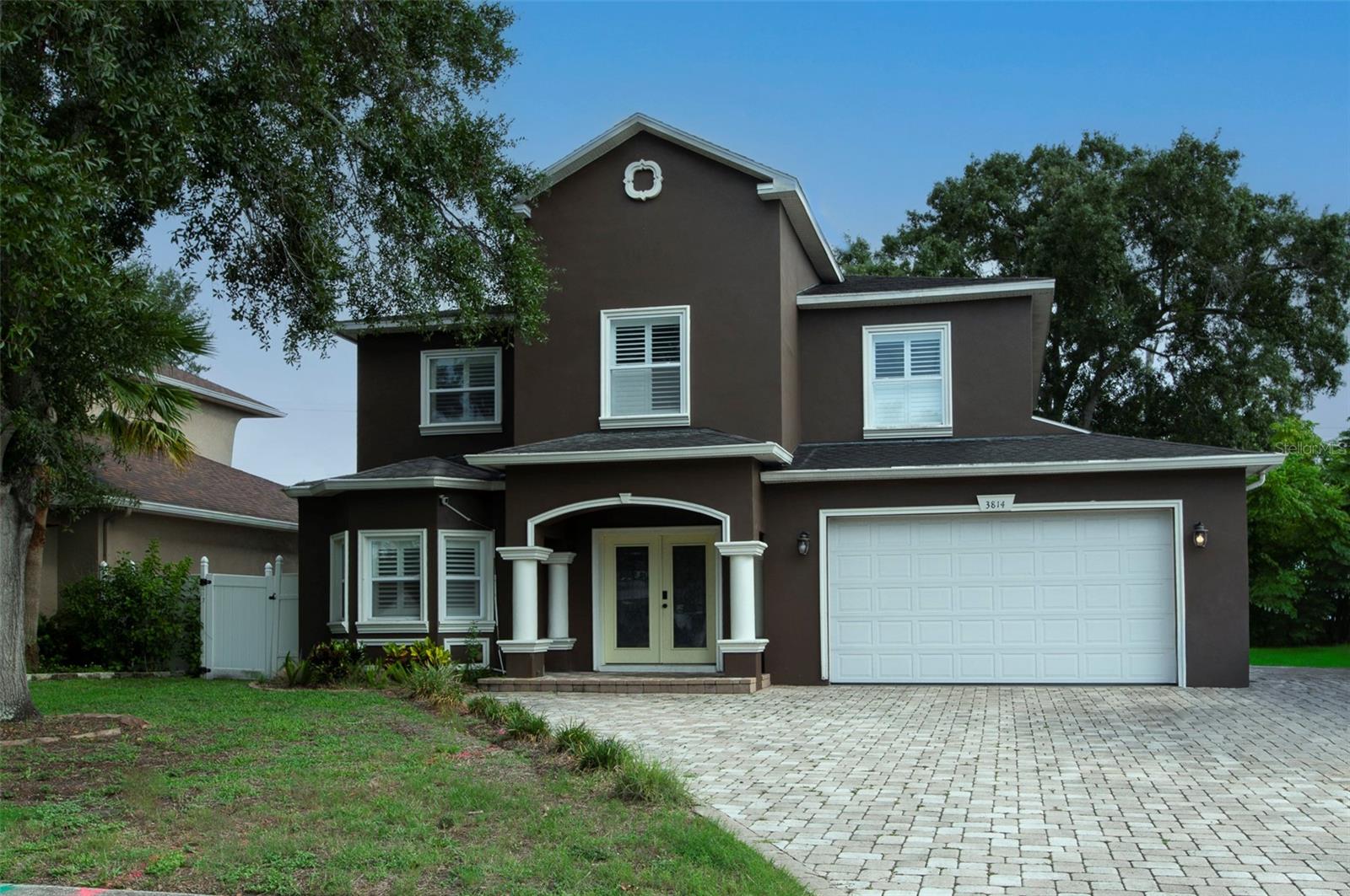 3814 W El Prado Blvd
