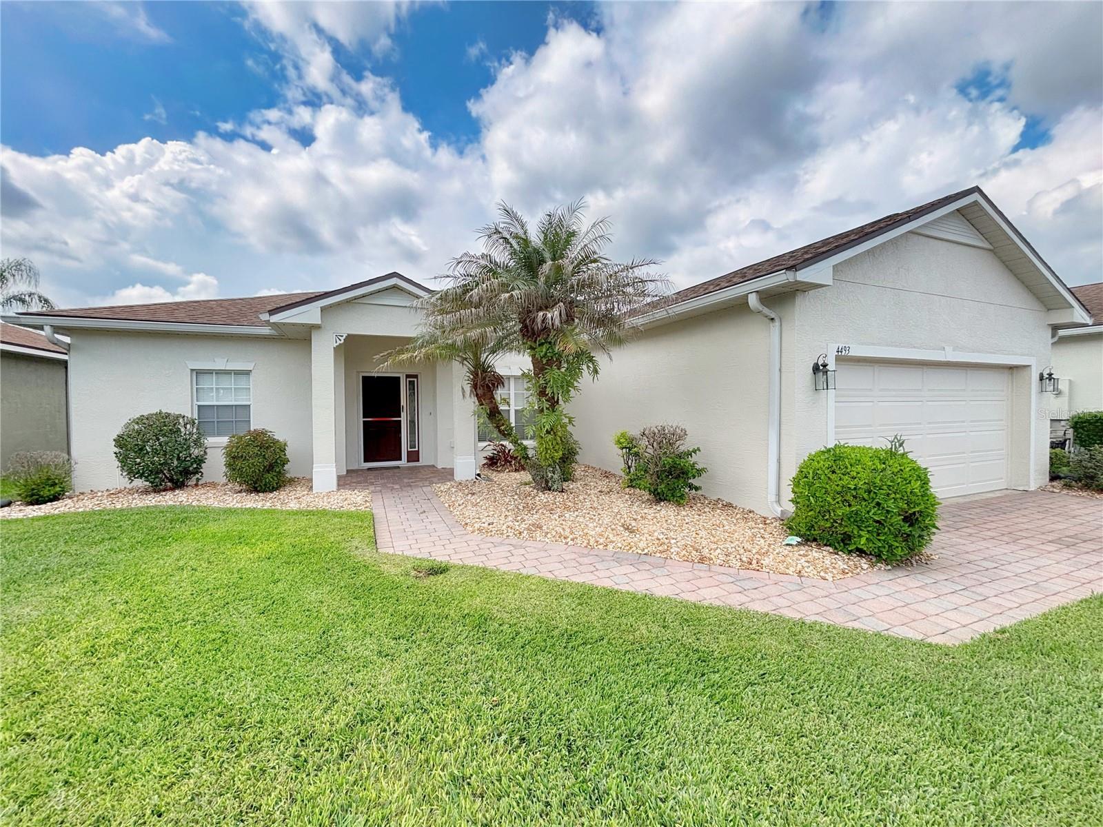 4493 Turnberry Ln