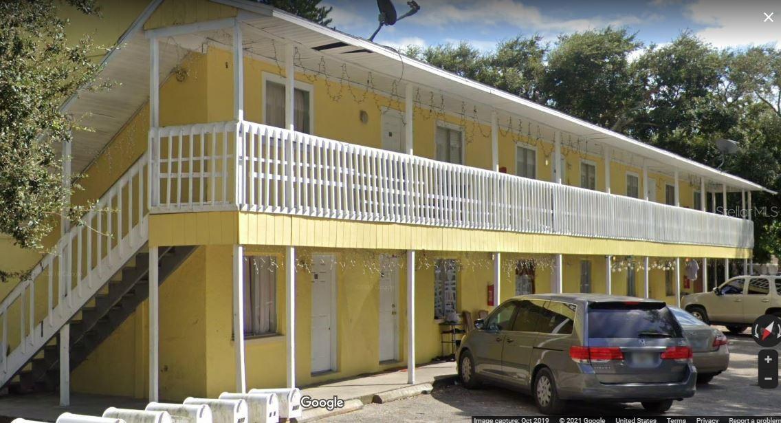 927 33rd Ave W