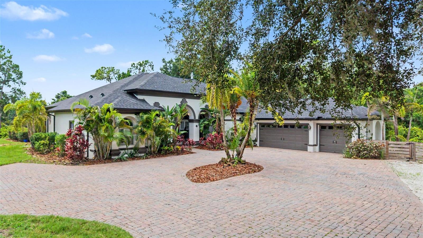 15532 Lake Grace Dr