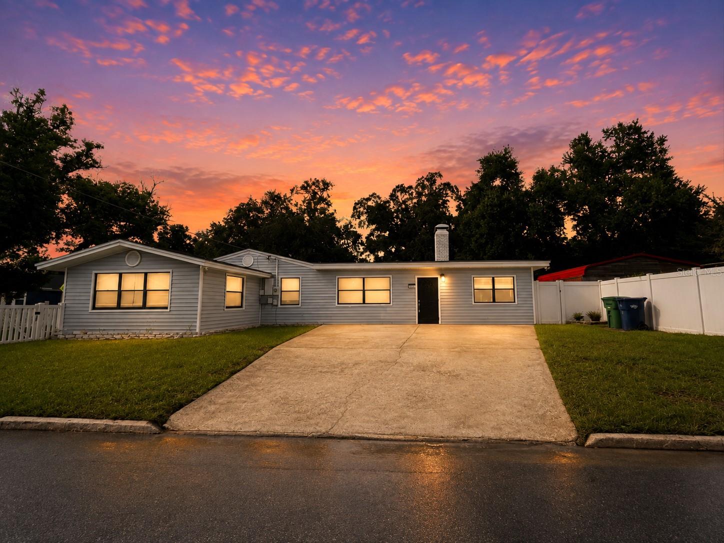 7301 N Dartmouth Ave