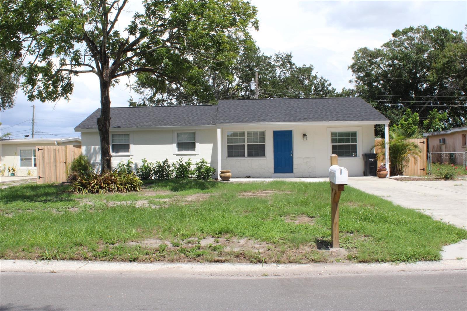 9049 Orchid Dr