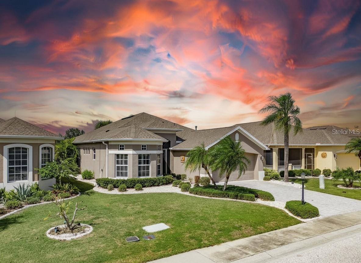 1039 Emerald Dunes Dr