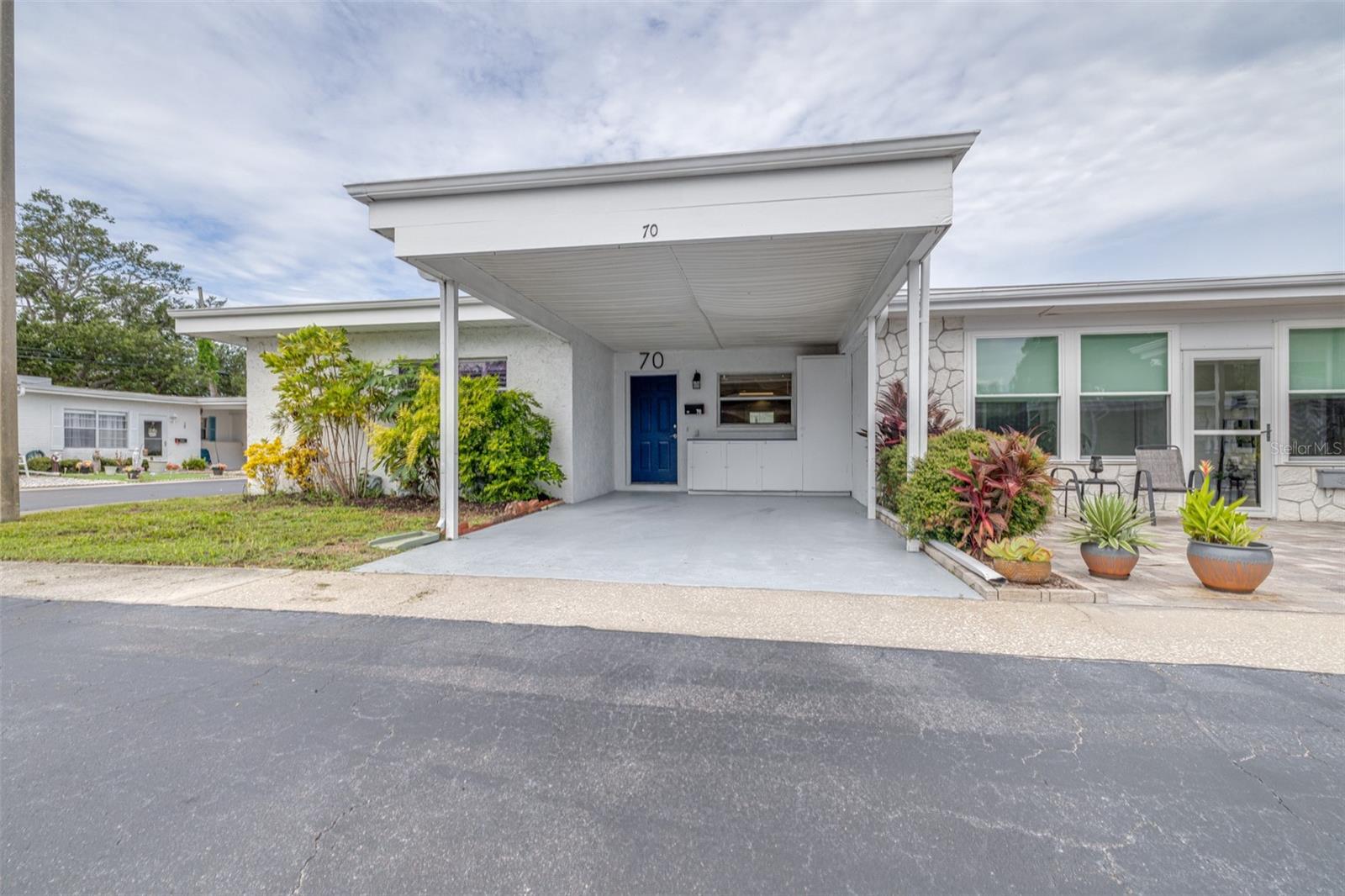 13940 Anona Heights Dr #70