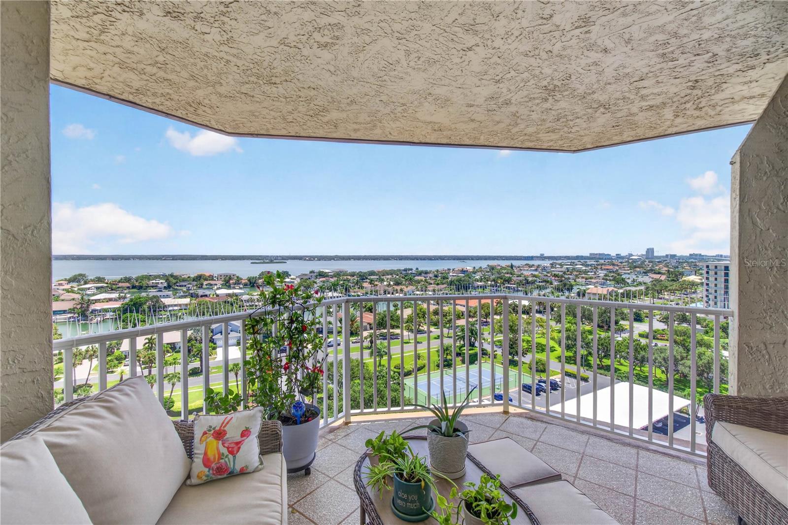 736 Island Way #1202