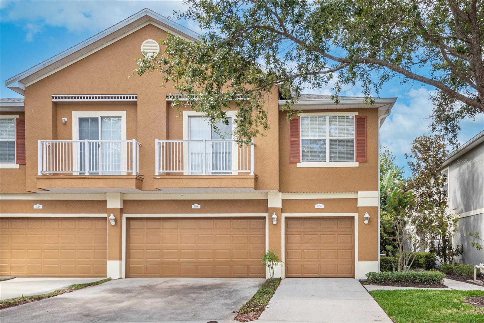 6750 Eagle Feather Dr
