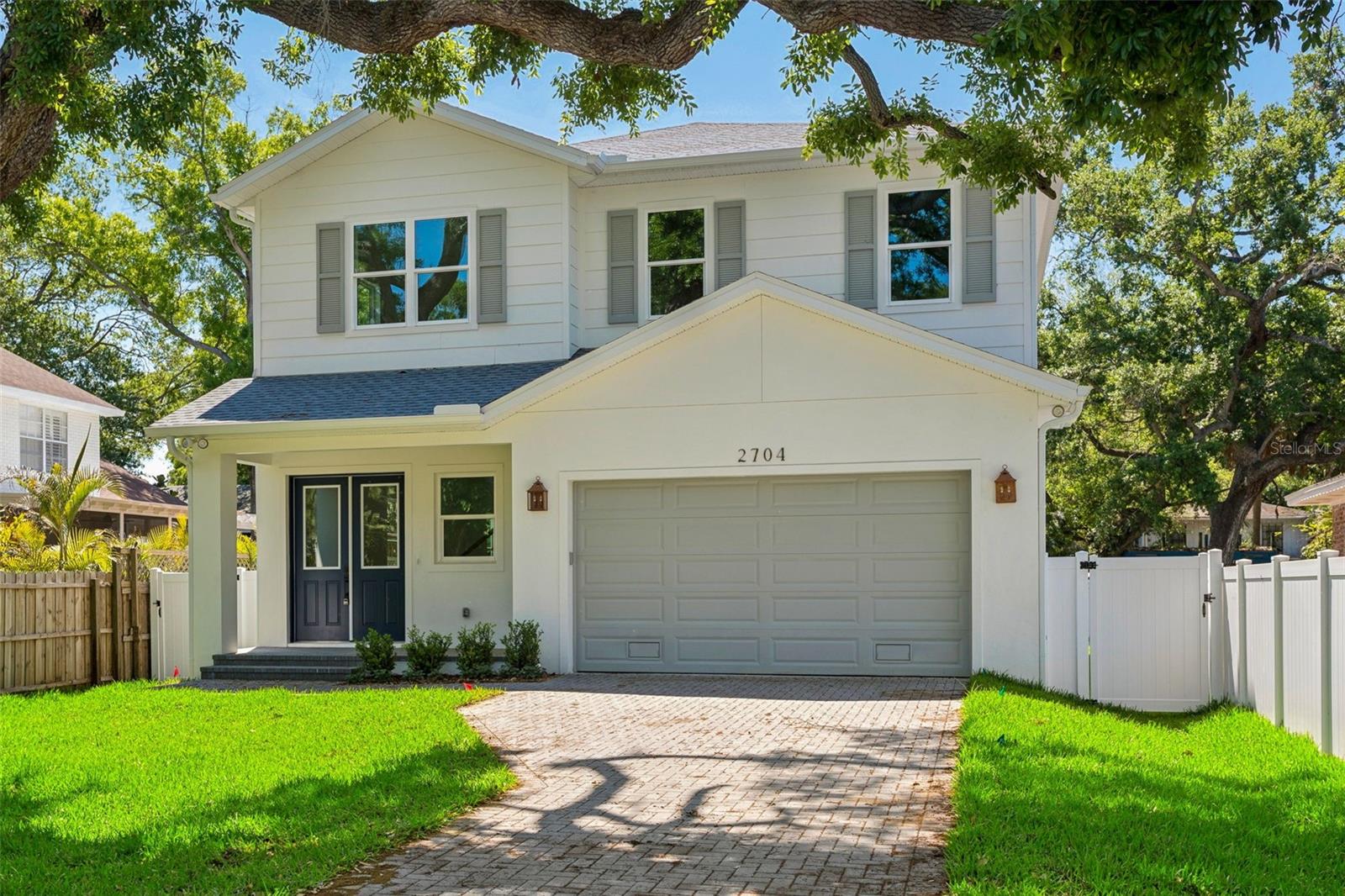 2704 W Tyson Ave