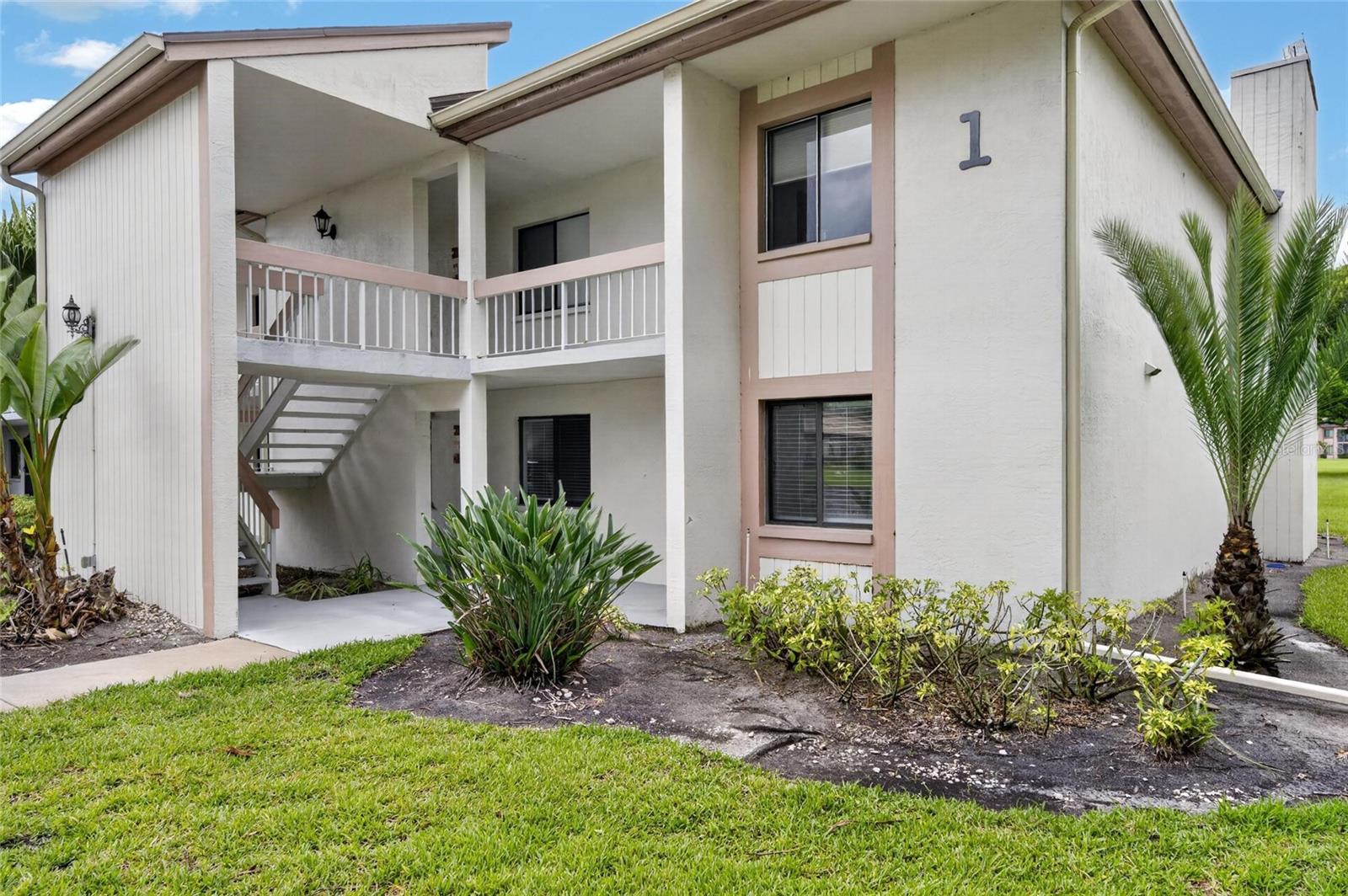 115 Lakeview Pl #115
