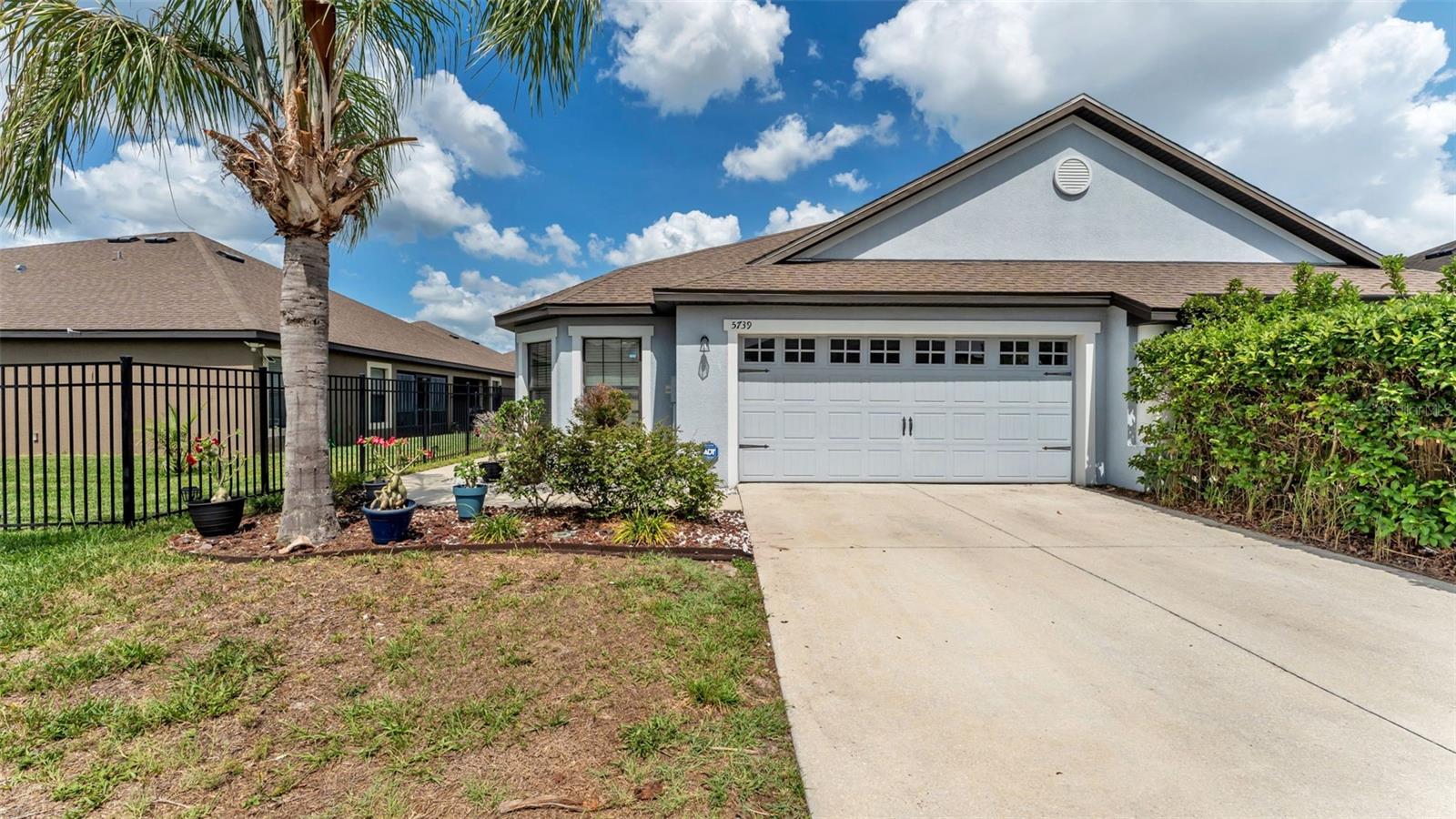 5739 Lacar Way