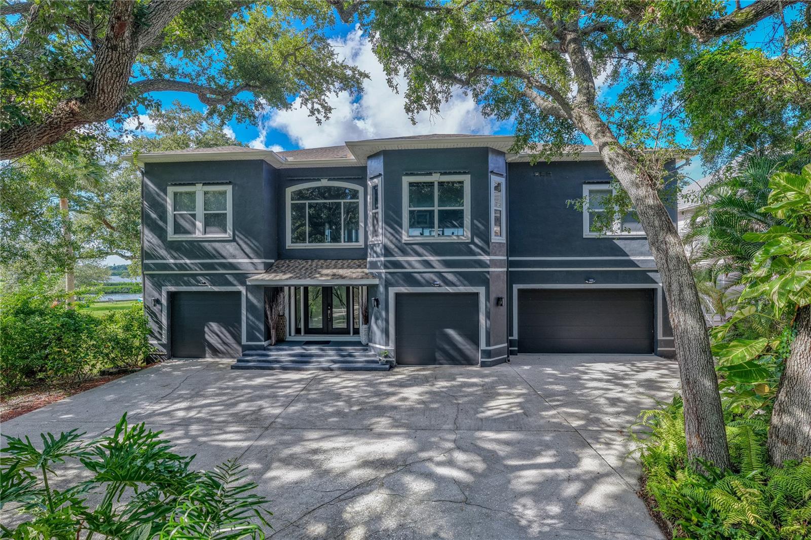 3484 Shore Dr