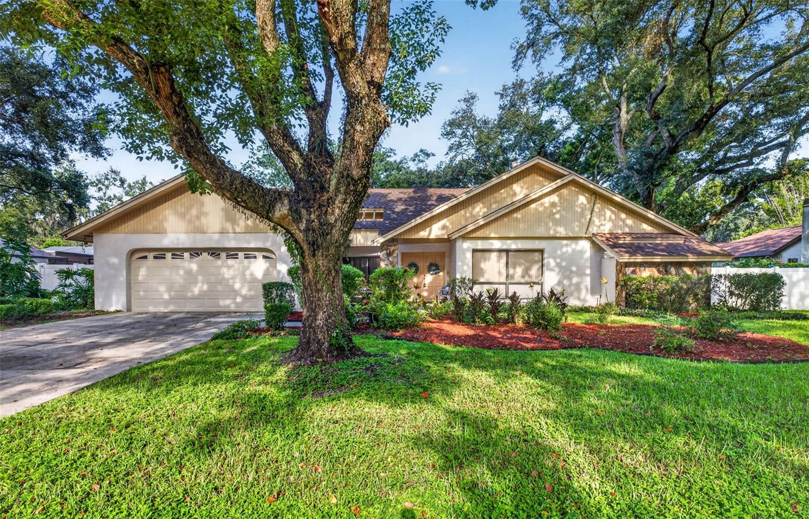 10918 Gillette Ave