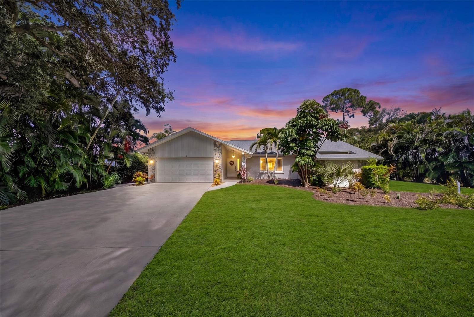 4711 Placid Cir