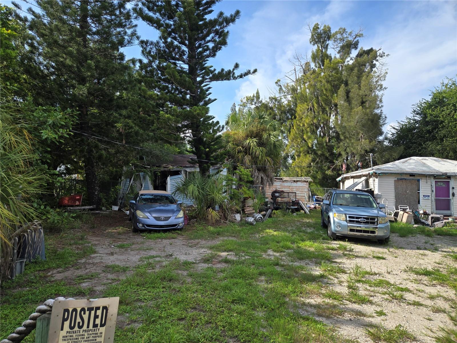 1305 & 1309 Hardin Ave